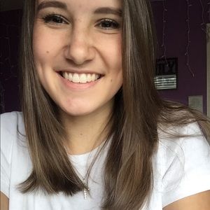 Meet your Posher, Carly